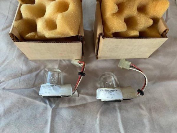 Whelen A650 Wing Tip Strobe Lights-NEW - part number A650 (view 2)