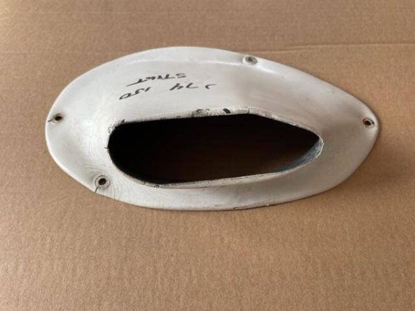 Cessna 150L LOWER RIGHT Strut Fairing. As Removed - part number 0421002-2 ((791)) (view 1)