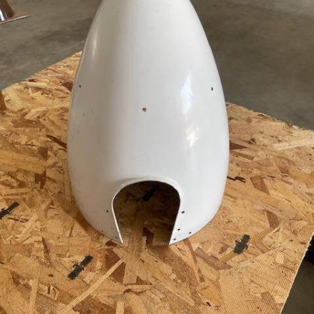 Piper PA32-300 Cherokee 6 Hartzell 2-Blade Spinner. Used - part number 67790-00