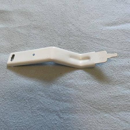 Cessna 150, 152 Left Or Right Hand Wing Mounted Cabin Door Catch Assembly. As Removed - part number 0426209-2 or 0426209-4