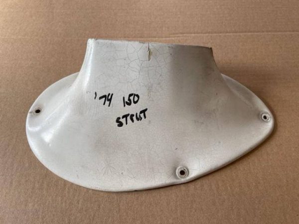 Cessna 150L LOWER LEFT Strut Fairing. As Removed - part number 0421002-1 ((791))