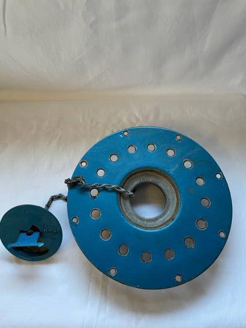 Cessna Shaw Aero Cap & Adaptor Assembly. As Removed - part number 0721303-8 (entire assembly) (view 1)