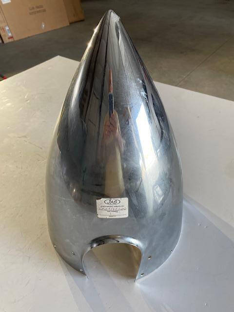 Cessna 206 & 210 Hartzell 3-Blade Spinner & Aft Bulkhead. Used - part number 1250419K200 or 1250419-2 or C-4586P (Hartzell dome #) or C-4583-3P (aft bulkhead)