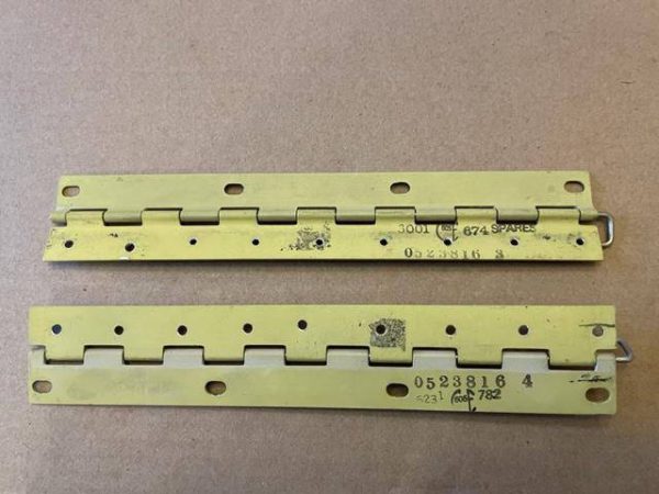 Cessna Aileron Hinge Assembly. As Removed - part number 0523816-3 (rivet half)