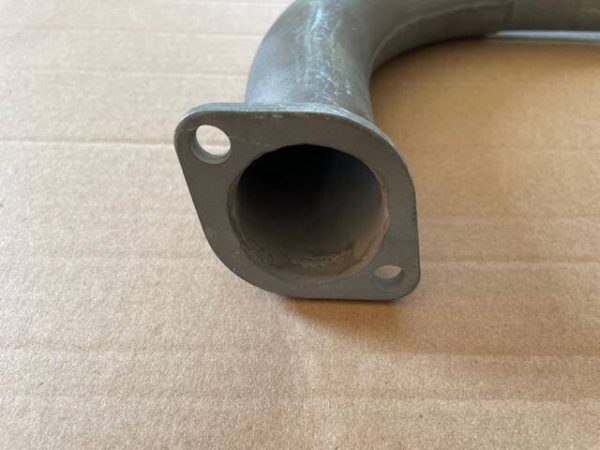 Beechcraft Twin Bonanza RIGHT Hand Center Cylinder #3 Exhaust Stack. New Old Stock - part number 50-950064-135 (view 2)