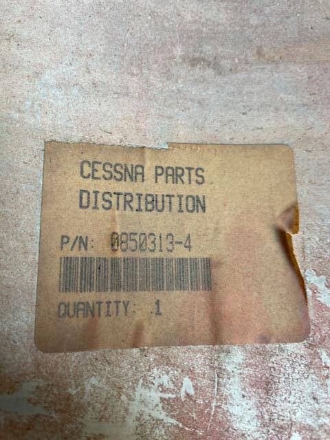 Cessna 180, 182, 210 & 310 Hartzell 2-Blade Spinner. Used - part number 0850313-4 or 0850311-1 or 0850313-1 (or -4 Cessna 310) (view 7)