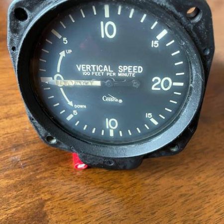 Garwin-Cessna Vertical Speed Indicator. Used - part number 22-220-04 or S1304N1