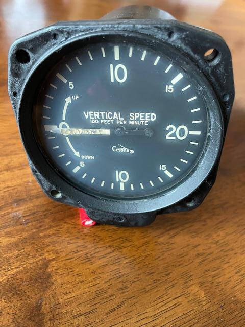 Garwin-Cessna Vertical Speed Indicator. Used - part number 22-220-04 or S1304N1