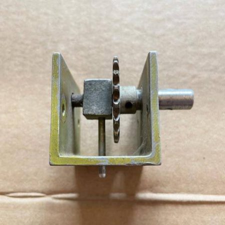 Early Beechcraft? Stabilizer Trim Actuator Assembly. Used - part number A17F31072-1 (&)