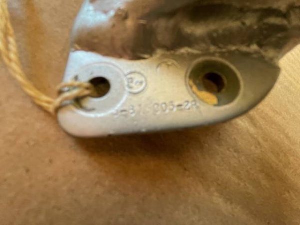 Beechcraft Bonanza and T-34 Main Gear Door Hinge Forward-Inboard. As Removed - part number 45-815005-2R (view 5)