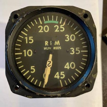 GE World War II Bomber-Fighter Twin Engine Tachometer Gauge. Used - part number AN (5530-2)