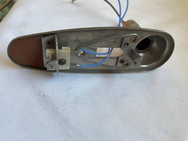 Whelen A600 PR 28 Volt Nav Light Base Assembly Complete. Used - part number A600 (PR) (view 2)