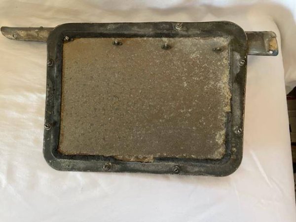 Cessna 310, 320 LEFT HAND Nacelle Battery Box Cover With Integrated Fairing. As Removed - part number 0851792-15 or 0822005-40 (view 2)