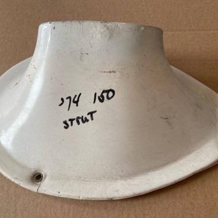 Cessna 1974 150L UPPER RIGHT Strut Fairing. As Removed - part number 0522150-4 ((791))