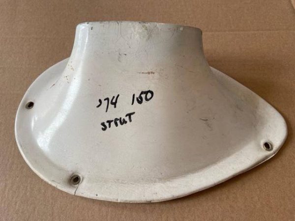 Cessna 1974 150L UPPER RIGHT Strut Fairing. As Removed - part number 0522150-4 ((791))
