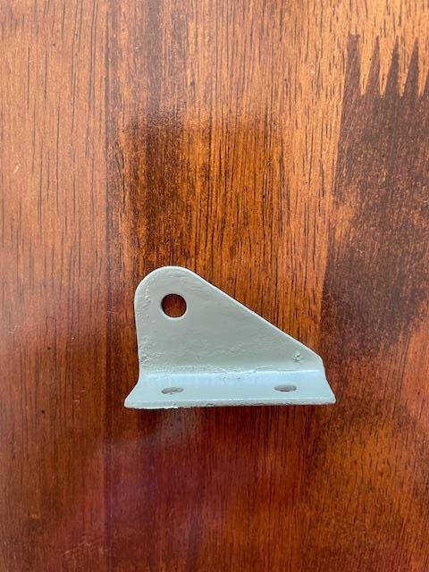 Cessna 182 LEFT OUTBOARD Safety Belt Attachment Bracket & Doubler Plate. Used - part number 0510205-2 (bracket or)