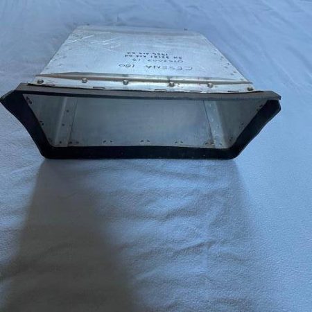 Cessna 180 Air Intake Box Assembly. Used, Excellent Condition! - part number 0752007-13
