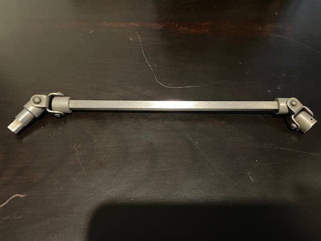 Cessna 210K Thru 210M, Including Turbos, Fuel Selector Valve Shaft Assembly. Used - part number 1216016-200