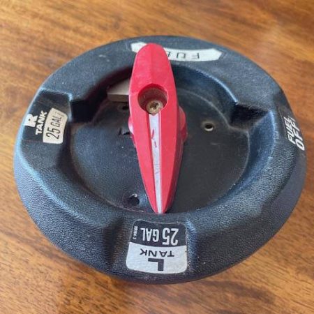 Piper PA28-140 Fuel Selector Valve And Cover Assembly.  Used.