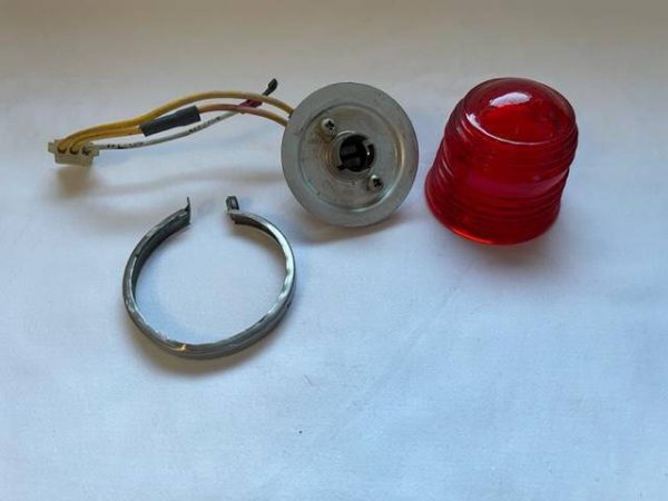 Cessna 210L 24 Volt Beacon Flasher Assembly And Glass Lens. Used - part number C594502-0204 (assembly) (view 2)