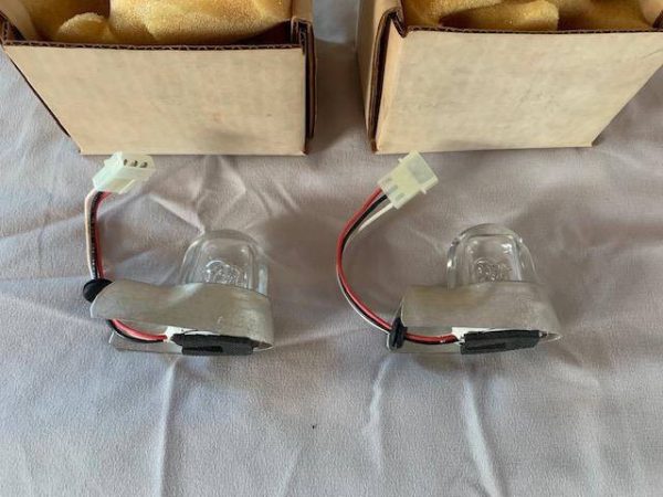 Whelen A650 Wing Tip Strobe Lights-NEW - part number A650 (view 3)