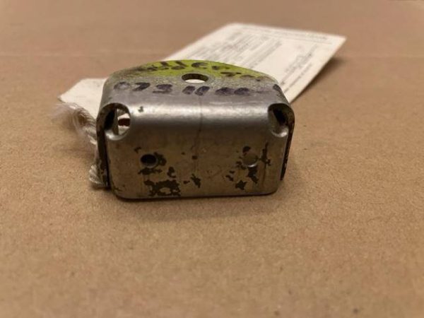Cessna 180, 185 Rudder; UPPER Hinge, UPPER Bracket. As Removed - part number 0731100-5 (view 3)