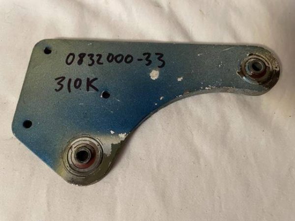Cessna 310, 320 Elevator Bell Crank Torque Arm-Pylon. As Removed - part number 0832000-33