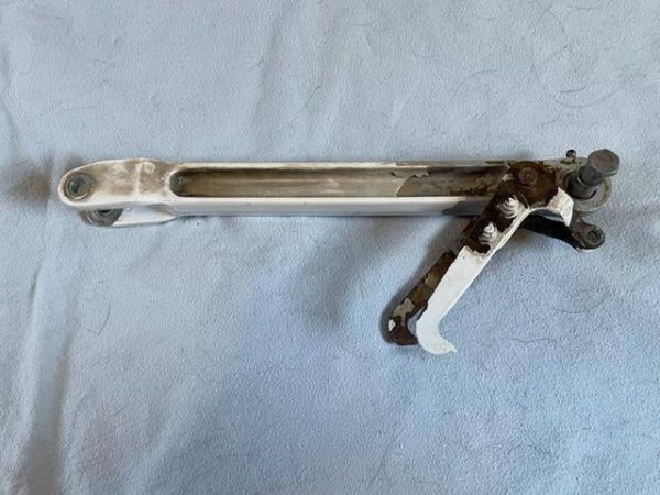 Cessna 310, 320 Main Landing Gear Drag Brace-Knee Joint Down Lock. As Removed - part number 0841102-497 (view 1)