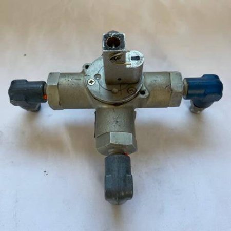 Cessna 310, 320 Aux Tank Fuel Valve Selector. As Removed - part number 0855020-4 ((S))