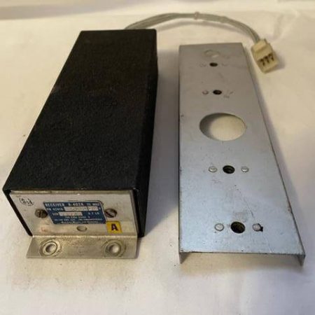 Cessna ARC R-402A 14 Volt Marker Beacon Receiver and Tray.  As Removed.