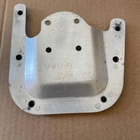Cessna 150 RIGHT Main Landing Gear Wheel Pant Fairing Attach Plate Assembly.  New Old Stock.