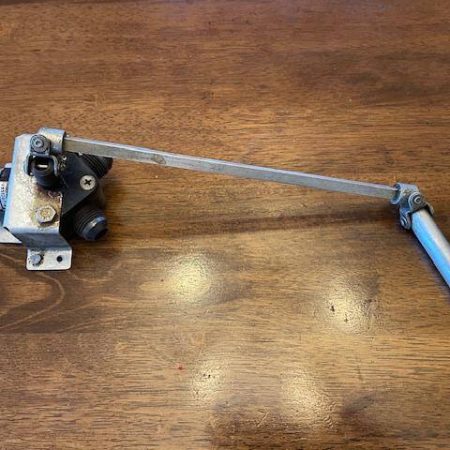 Cessna 172N & P Fuel Valve Selector And Shaft Assembly. Used - part number 9851067-4 (assembly)
