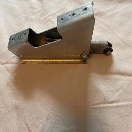 Cessna 172, 180, 182, 185 PARKING BRAKE BRACKET. Used - part number 0713071-20