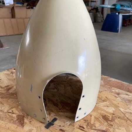 Piper PA32R-301 Saratoga 3-Blade Spinner. Used. Painted - part number C1904-5