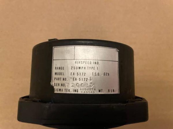 Sigma-Tek Airspeed Indicator. Overhauled - part number EA (5172-1) (view 2)