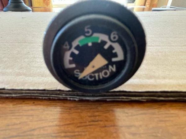 Cessna Single Engine Suction Gauge. Used - part number C668509-0101 (view 1)