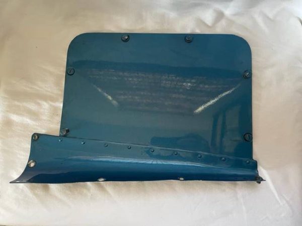 Cessna 310, 320 RIGHT HAND Nacelle Outboard Cover With Integrated Fairing. As Removed - part number 0851792-14 or 0822005-44