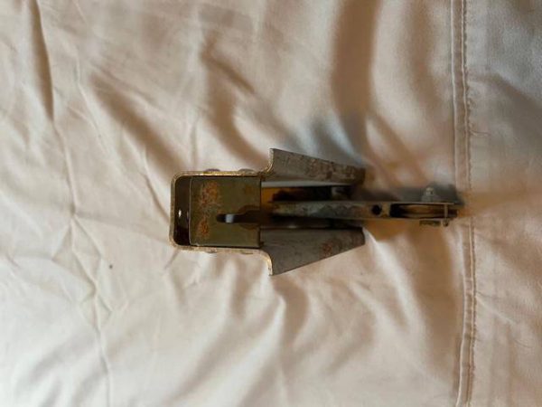 Cessna 172, 180, 182, 185 PARKING BRAKE BRACKET. Used - part number 0713070-20 (view 2)
