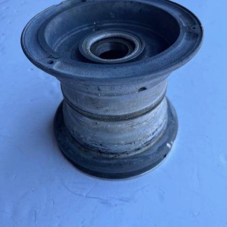 Cessna, Cleveland 150, 172, 182 6.00 X 6 Main Wheel And Brake Disc Assembly.  Used.