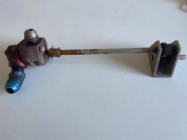 Cessna 182E thru G Fuel Selector Valve Assembly. Used - part number 0716613-1 (view 2)
