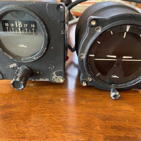 Garwin-Cessna Vintage Directional Gyro & Gyro Horizon. Used - part number 23-600-BT-01 (directional gyro)