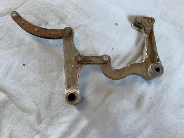 Cessna 310, 320 LEFT HAND Main Landing Gear Retraction Bellcrank Linkage. As Removed - part number 0841104-3 (view 1)