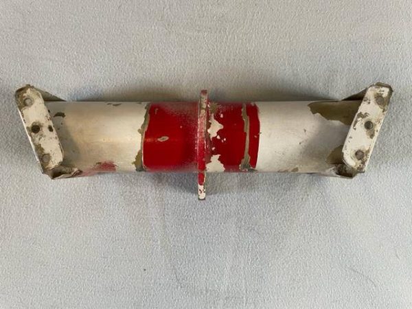 Lake LA-4 Elevator Welded Horn/Torque Tube Assembly. Used - part number 2-7107-3 (view 1)