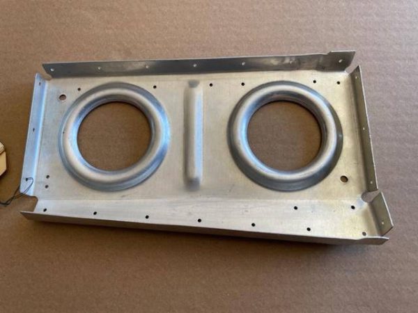 Cessna 182 Front Section Tunnel-RIGHT Aft Tunnel Bulkhead. New Old Stock - part number 0713634-3 (view 1)