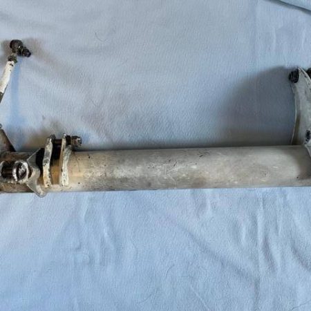 Cessna 310, 320 LEFT HAND Main Landing Gear Torque Tube Assembly. As Removed - part number 0843510-15 or 0843518-1 or 0841000-58 (push-pull uplock tube or) or 0841142-1 (push-pull uplock tube)