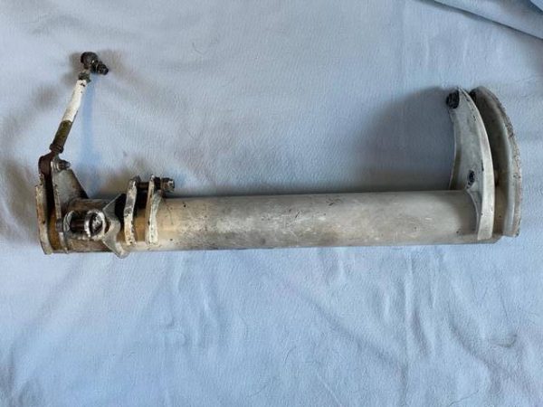 Cessna 310, 320 LEFT HAND Main Landing Gear Torque Tube Assembly. As Removed - part number 0843510-15 or 0843518-1 or 0841000-58 (push-pull uplock tube or) or 0841142-1 (push-pull uplock tube)