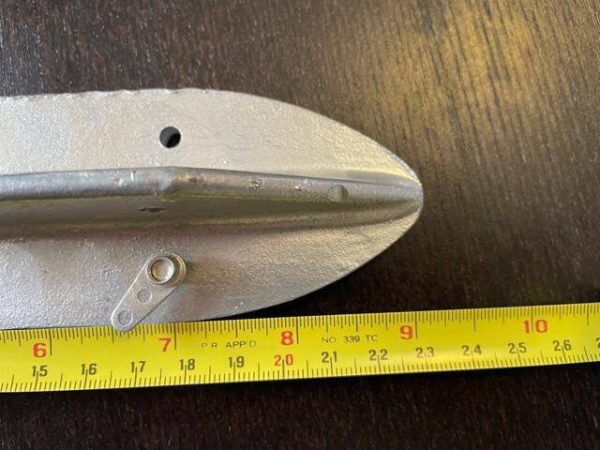 Cessna 150, 172, 175, 182 Gear Leg Door Step. New Old Stock - part number 0541154-1 (view 3)
