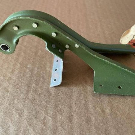 Beechcraft B55 & B60 RIGHT Main Gear, OUTBOARD, FORWARD Hinge Leg.  New Old Stock.