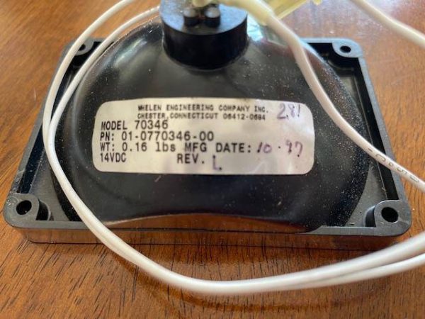 Whelen 14 Volt Light Assembly. New Old Stock - part number 01-0770346-00 (view 2)