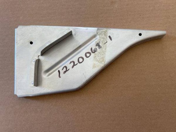 Cessna 206 LEFT Wing Trailing Edge Rib STA 136.00 New Old Stock - part number 1220068-1